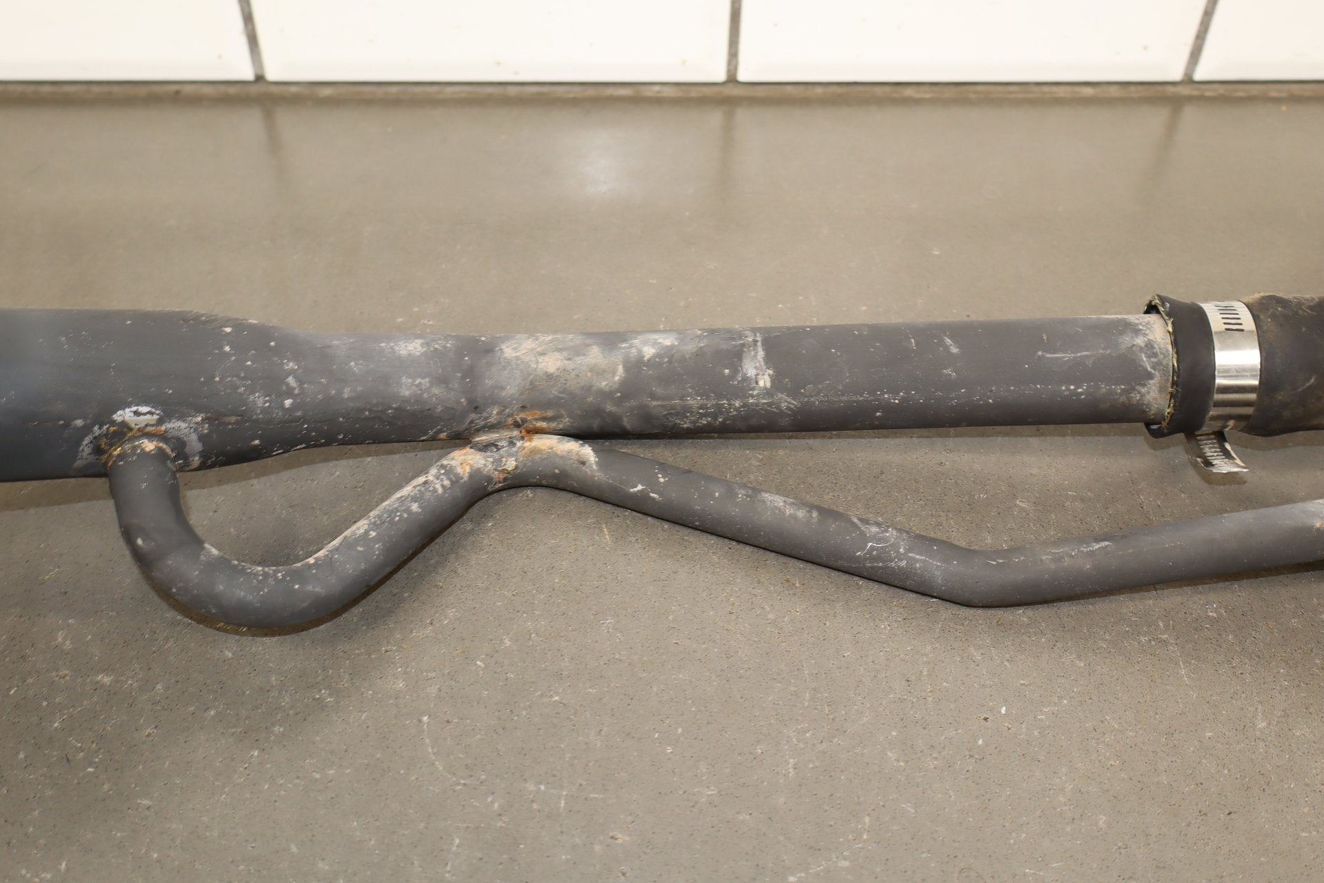 2004 Ford F-350 Super Duty Fuel Filler Neck OEM Diesel 6.0 Powerstroke