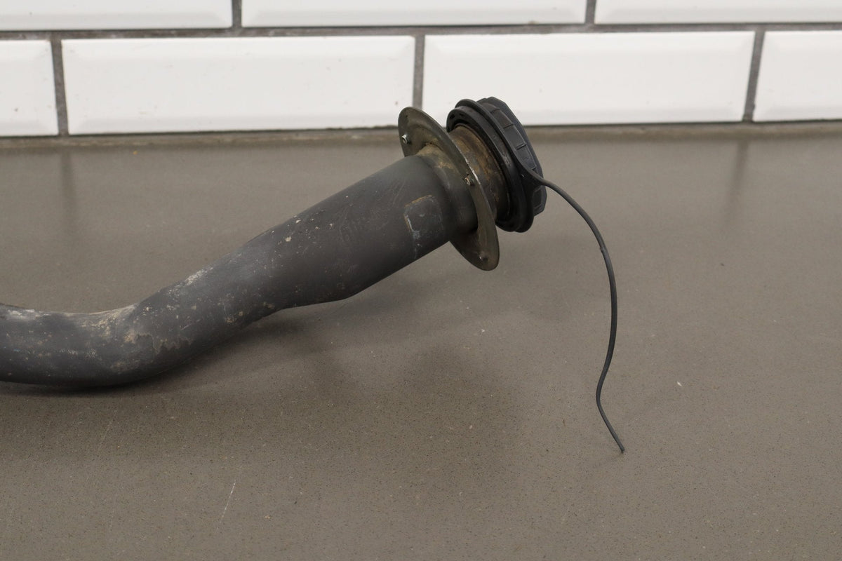 2004 Ford F-350 Super Duty Fuel Filler Neck OEM Diesel 6.0 Powerstroke