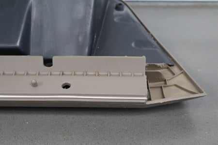 2004 Ford F-350 Super Duty Glove Box Medium Parchment