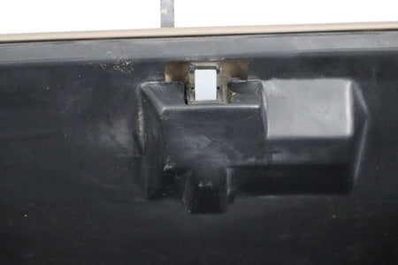 2004 Ford F-350 Super Duty Glove Box Medium Parchment