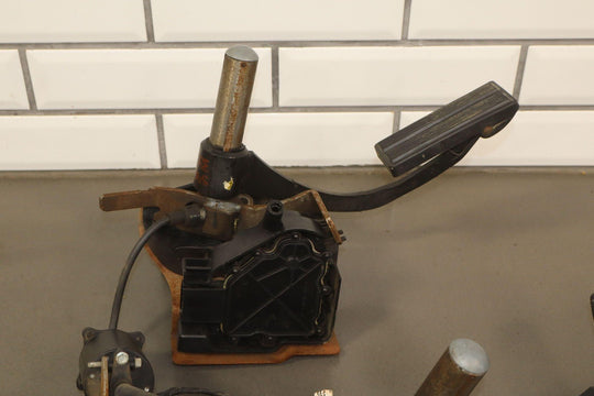 2004 Ford F250 F350 6.0 Powerstroke Adjustable Throttle/Accelerator Pedal OEM