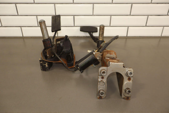 2004 Ford F250 F350 6.0 Powerstroke Adjustable Throttle/Accelerator Pedal OEM