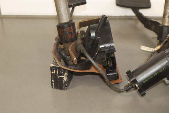 2004 Ford F250 F350 6.0 Powerstroke Adjustable Throttle/Accelerator Pedal OEM