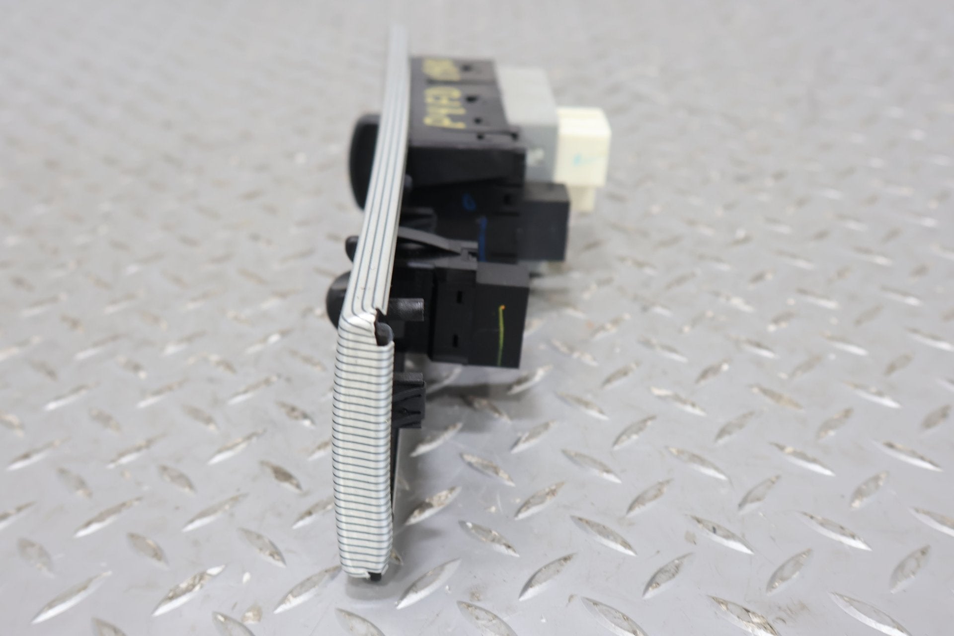 2004 Ford Thunderbird- Headlight Switch