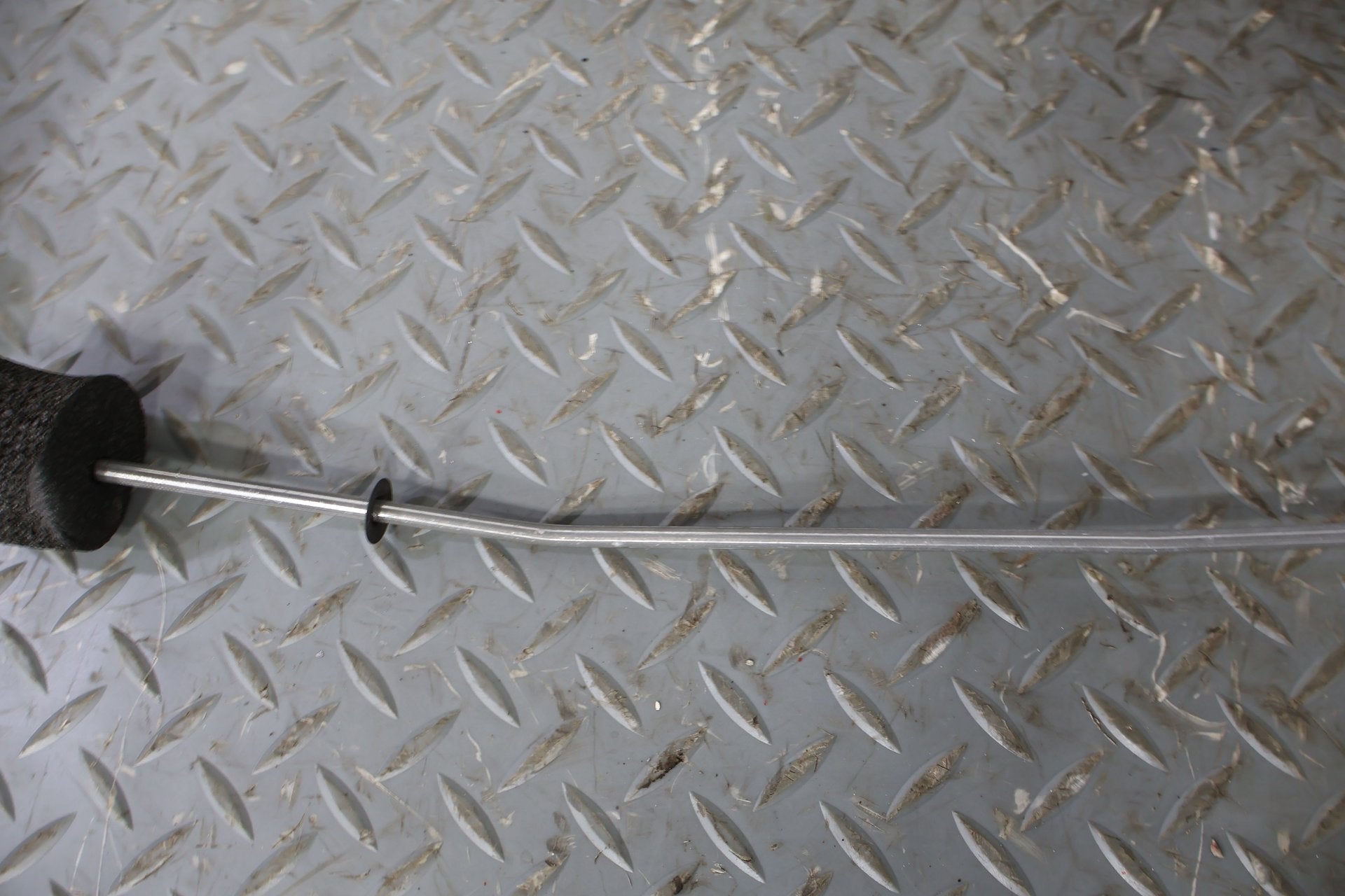 2004 GMC Savana 1500- Right Rear Door Latch