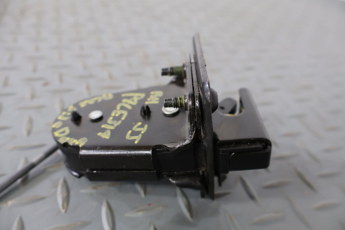 2004 GMC Savana 1500- Right Rear Door Latch