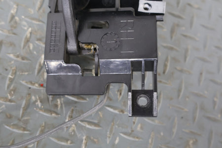 2004 GMC Savana 1500- Right Rear Door Latch