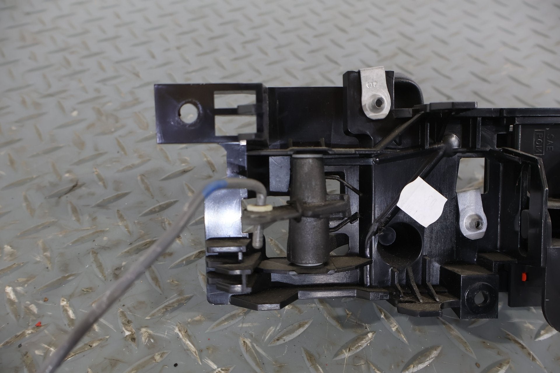 2004 GMC Savana 1500- Right Rear Door Latch