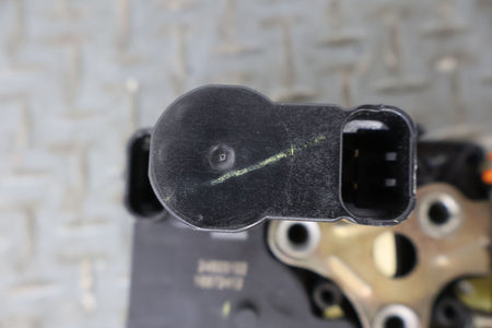 2004 GMC Savana 1500- Right Rear Door Latch