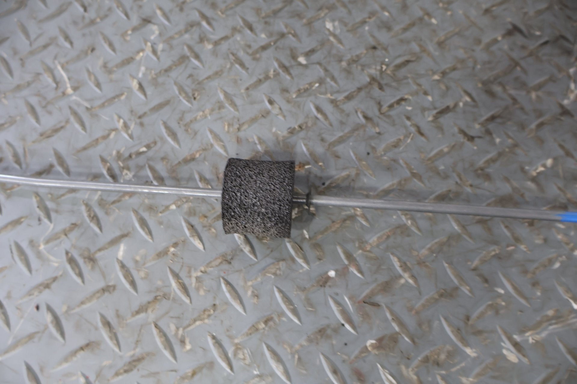 2004 GMC Savana 1500- Right Rear Door Latch