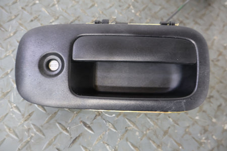 2004 GMC Savana 1500- Right Rear Door Latch