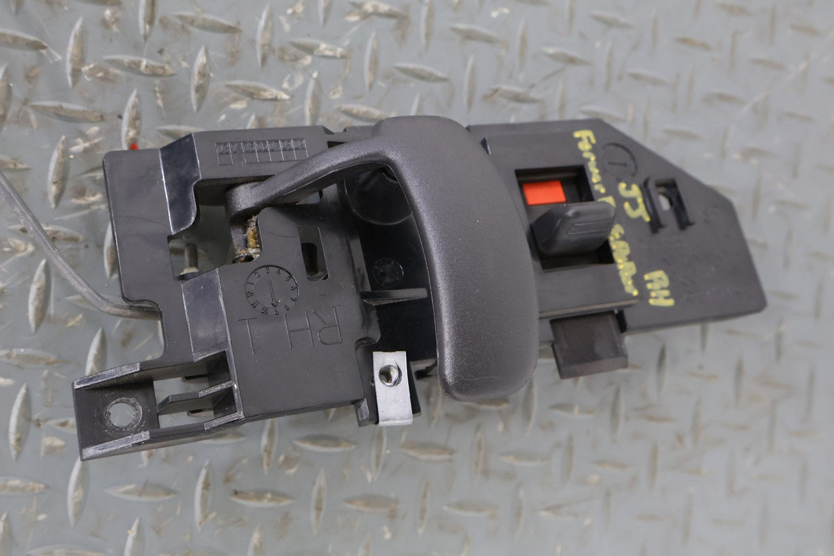 2004 GMC Savana 1500- Right Rear Door Latch