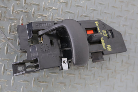 2004 GMC Savana 1500- Right Rear Door Latch