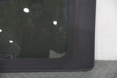2004 GMC Savana 1500- Right Rear Door Window