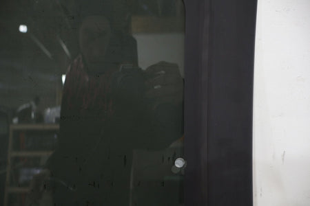 2004 GMC Savana 1500- Right Rear Door Window