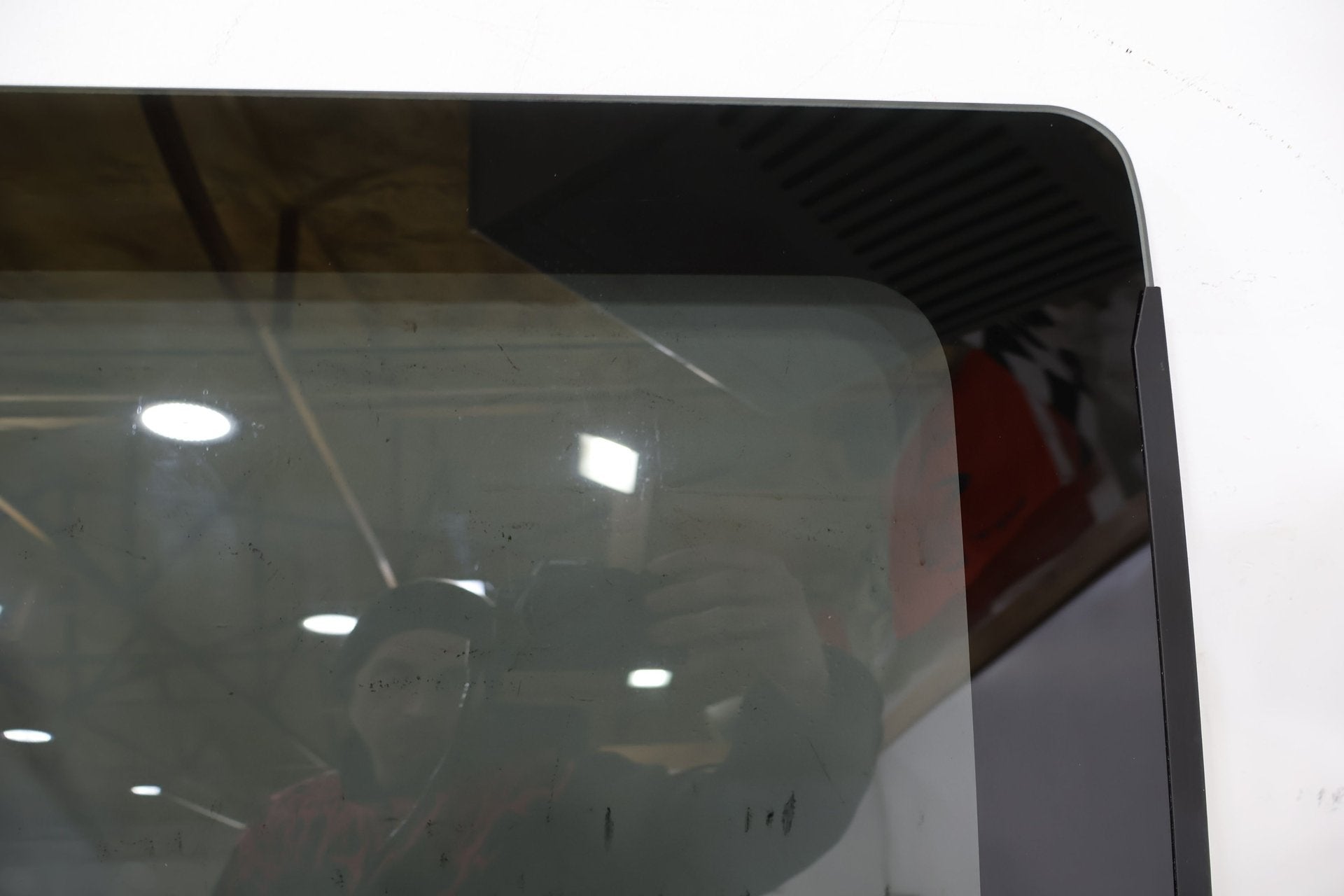 2004 GMC Savana 1500- Right Rear Door Window