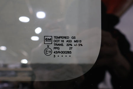 2004 GMC Savana 1500- Right Rear Door Window