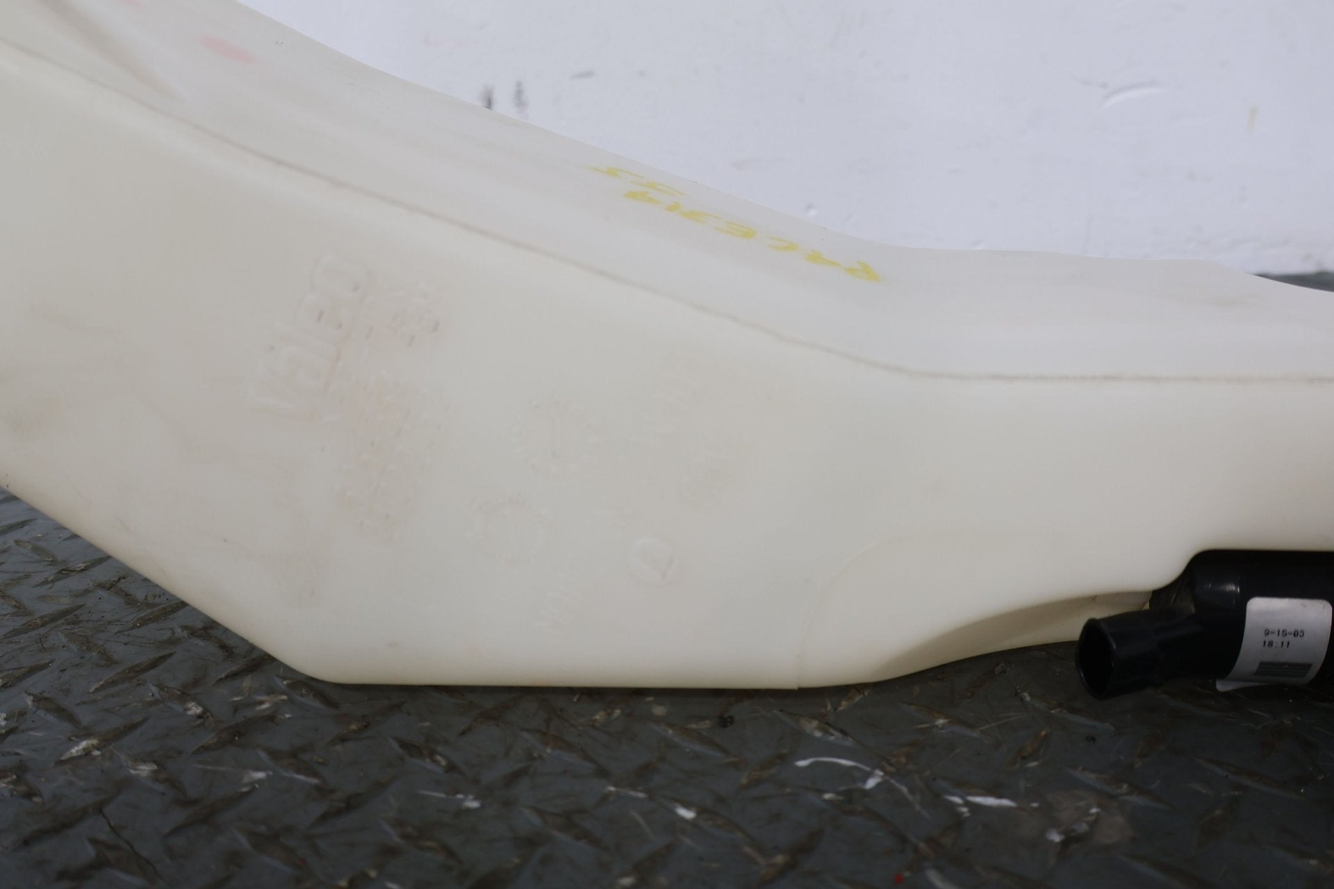2004 GMC Savana 1500- Washer Bottle