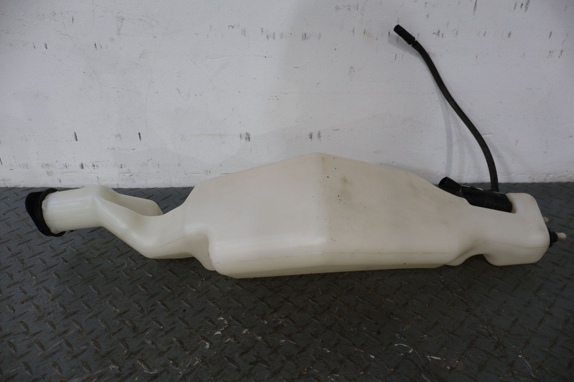 2004 GMC Savana 1500- Washer Bottle