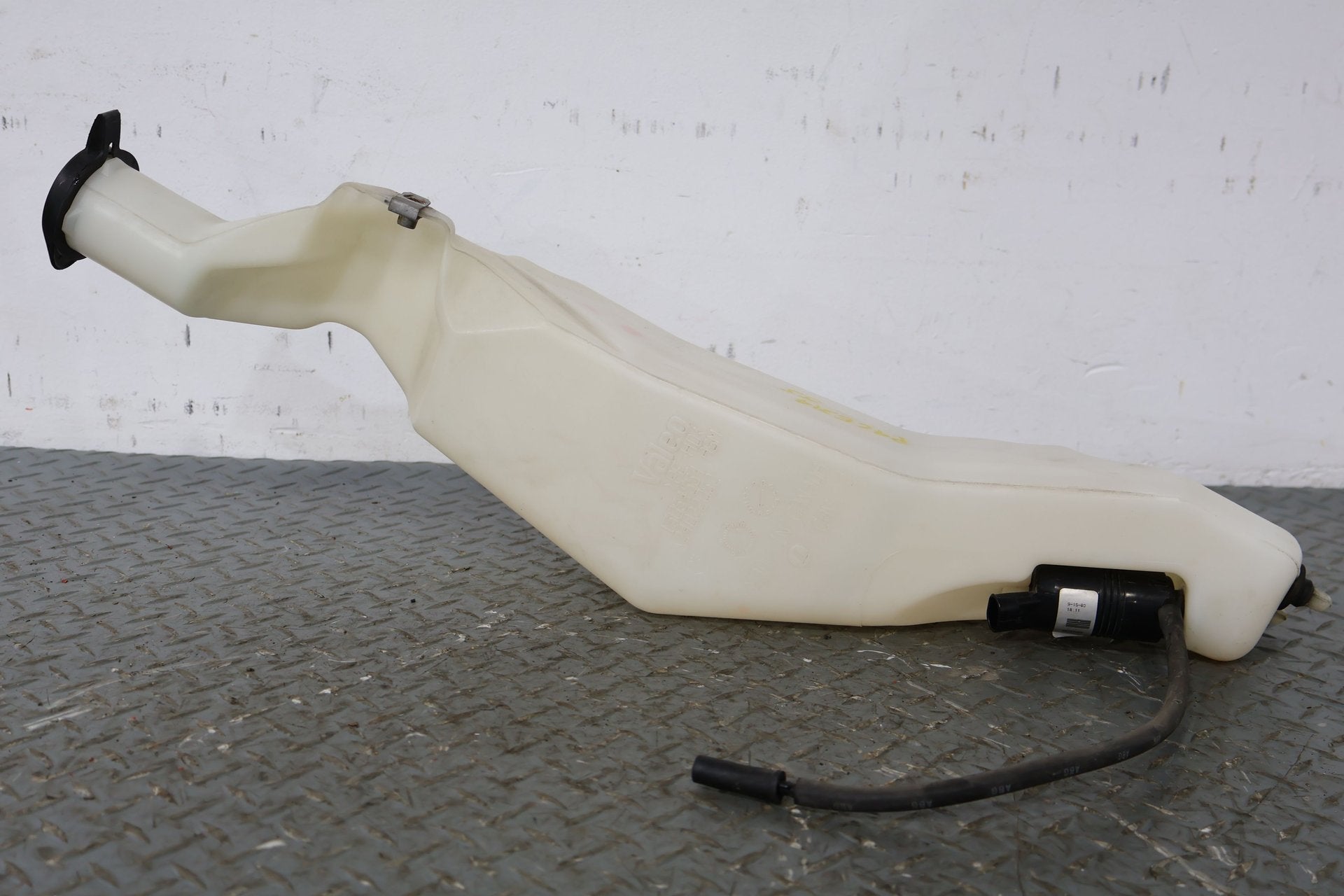 2004 GMC Savana 1500- Washer Bottle