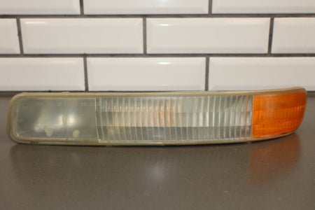 2004 GMC Sierra 2500 Headlight Set