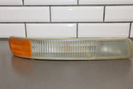 2004 GMC Sierra 2500 Headlight Set