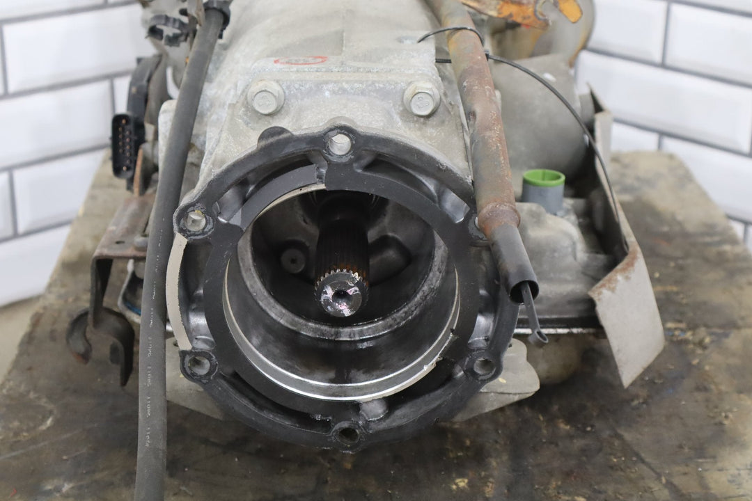 2004 Hummer H2 4WD 6 L Automatic Transmission 4L60E