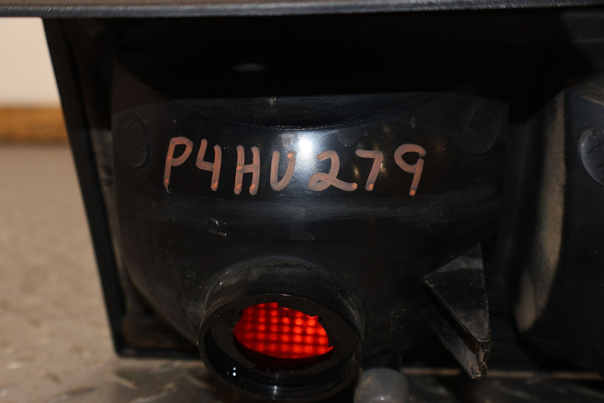 2004 Hummer H2- Right Tail Light