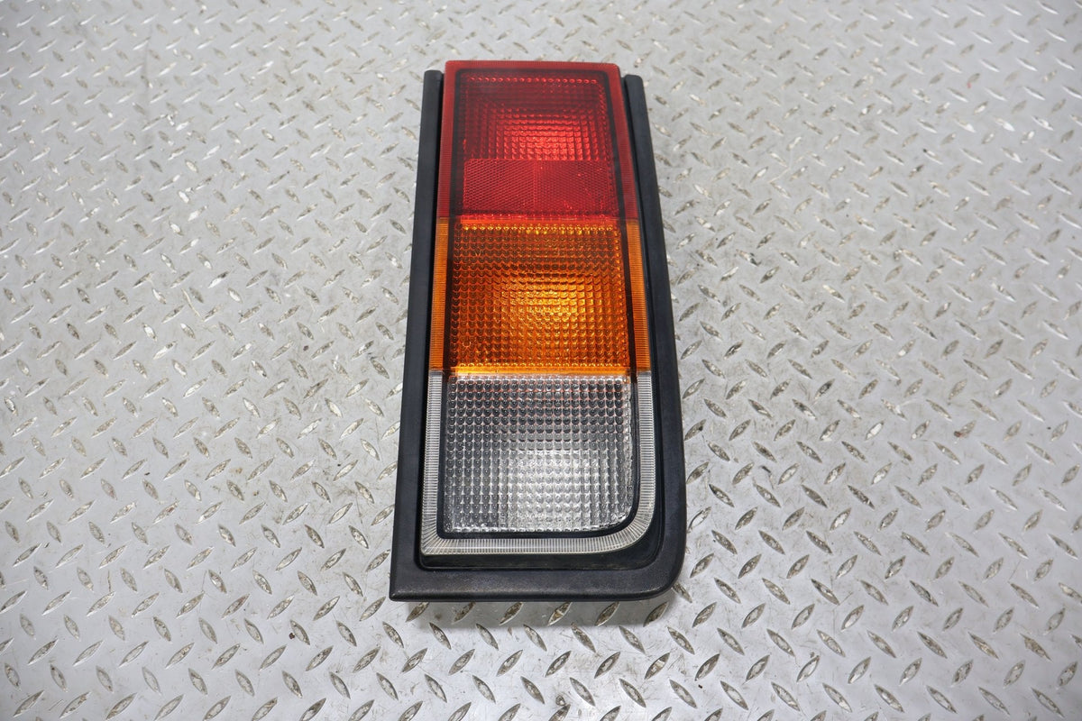 2004 Hummer H2- Right Tail Light