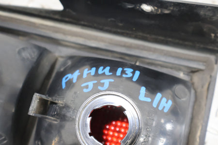 2004 Hummer H2- TAIL LIGHT ASSEMBLY
