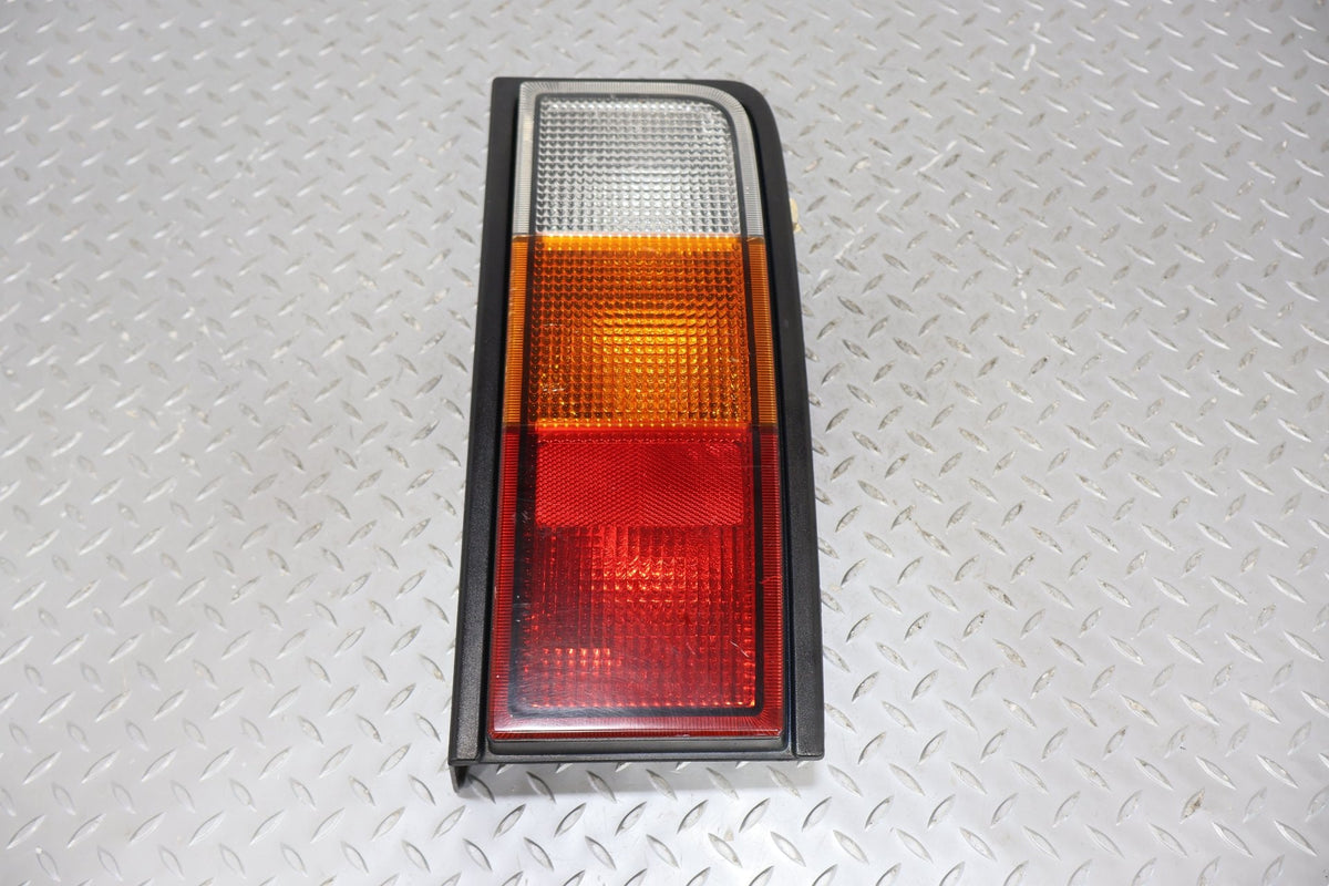 2004 Hummer H2- TAIL LIGHT ASSEMBLY