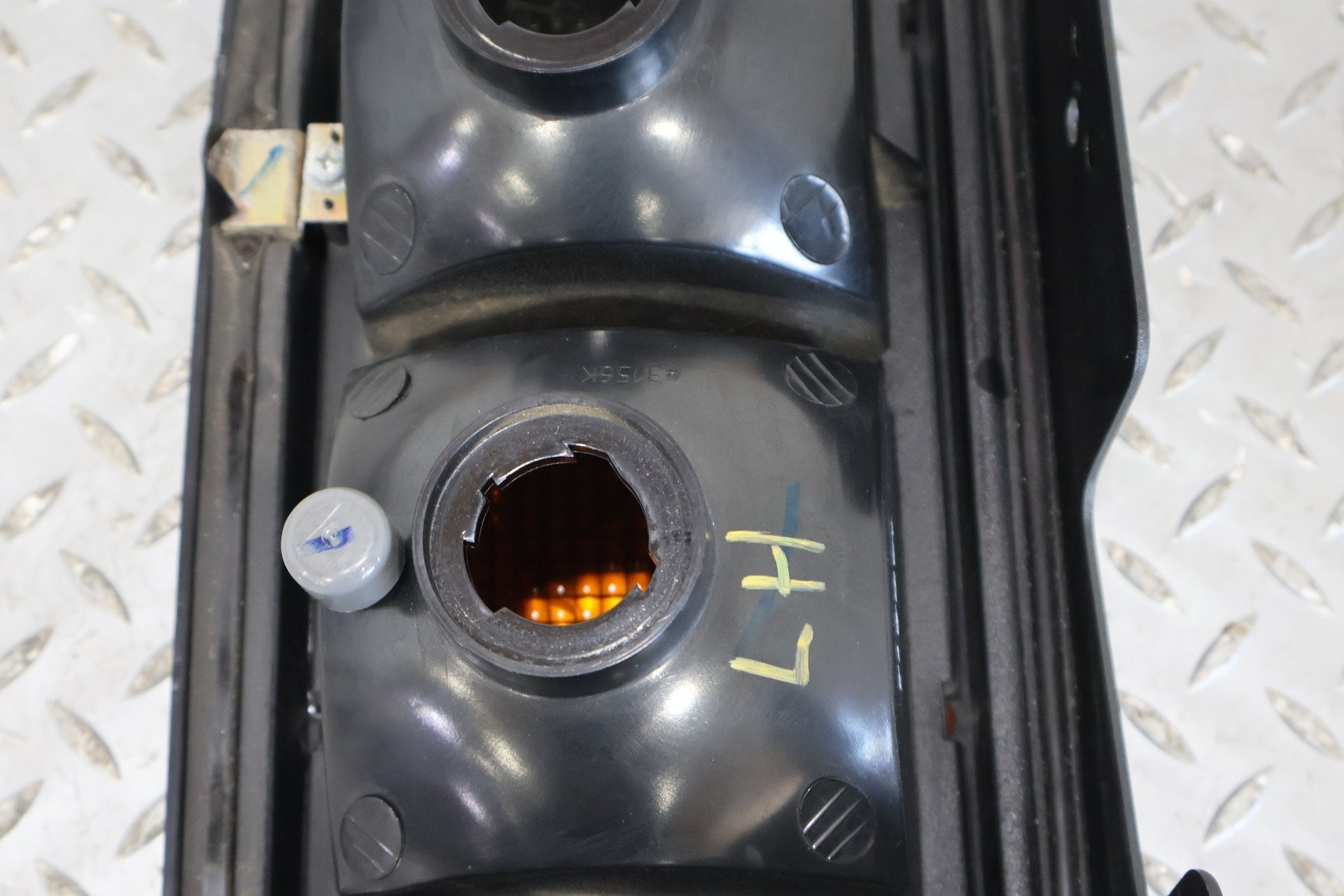 2004 Hummer H2- TAIL LIGHT ASSEMBLY