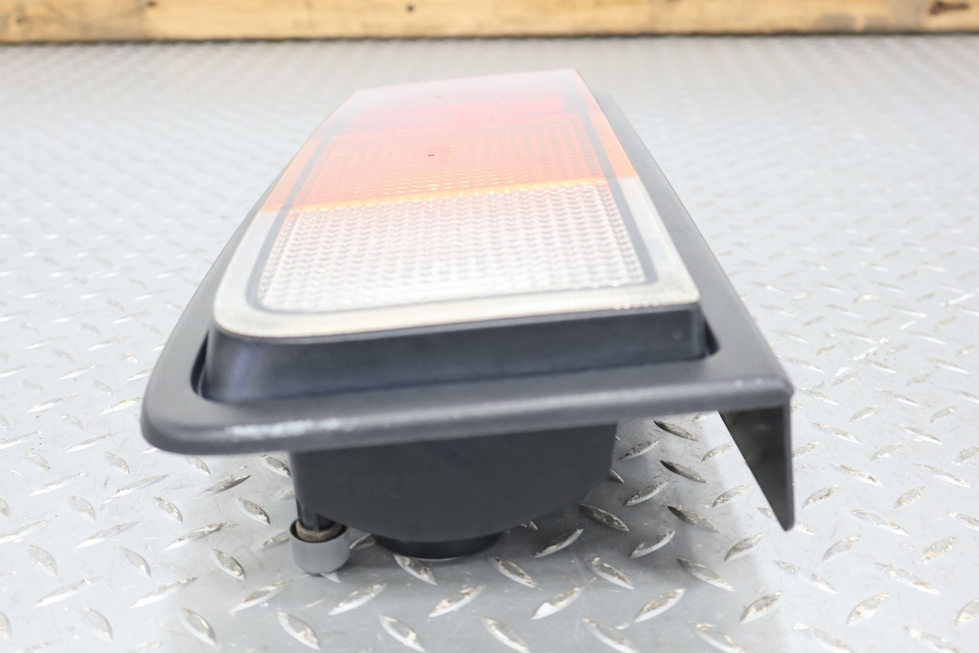 2004 Hummer H2- TAIL LIGHT ASSEMBLY