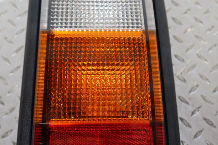 2004 Hummer H2- TAIL LIGHT ASSEMBLY