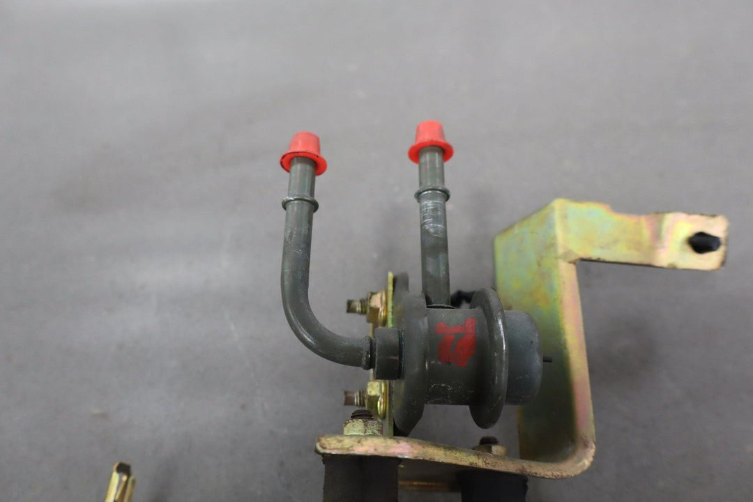 2004 Mazda MX - 5 Miata Fuel Pressure Restrictor Regulator