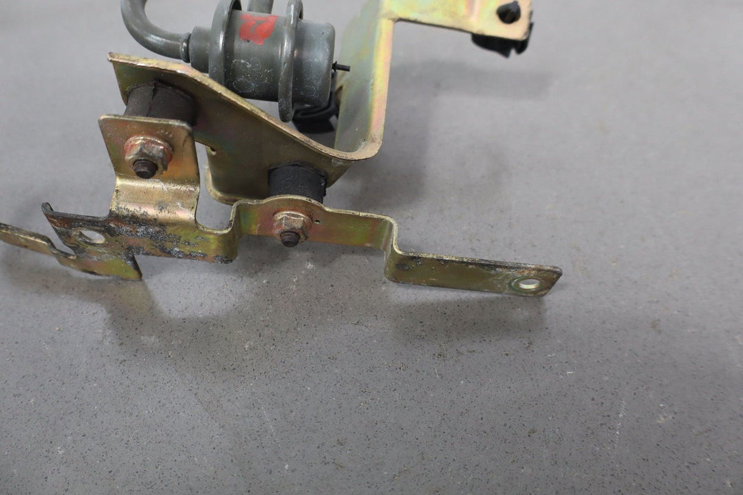 2004 Mazda MX - 5 Miata Fuel Pressure Restrictor Regulator