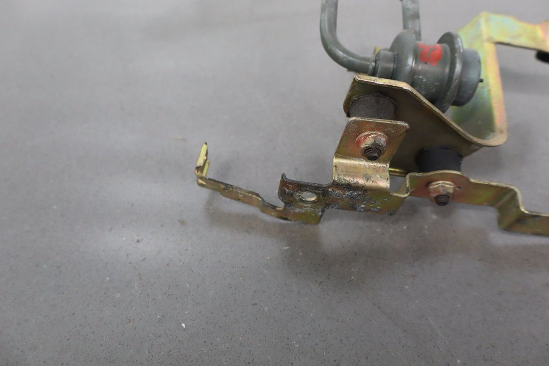 2004 Mazda MX - 5 Miata Fuel Pressure Restrictor Regulator