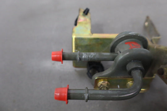 2004 Mazda MX - 5 Miata Fuel Pressure Restrictor Regulator