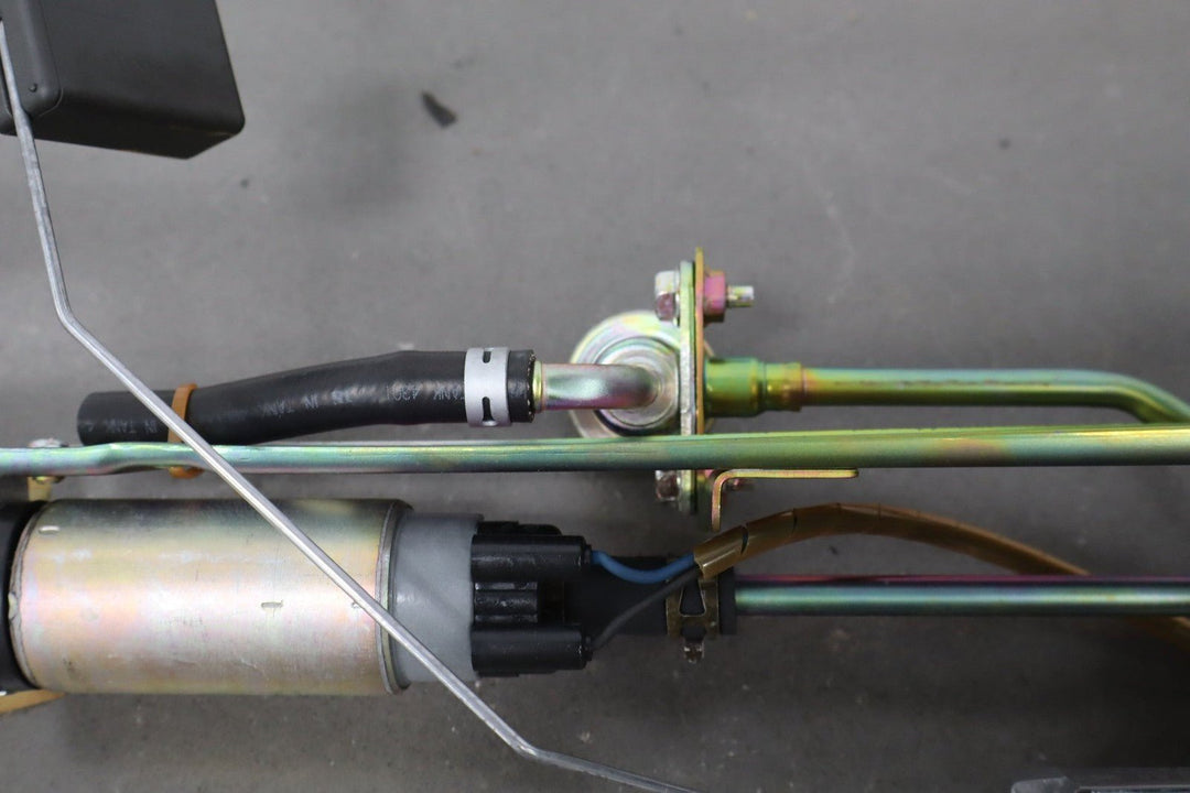 2004 Mazda MX - 5 Miata Fuel Pump