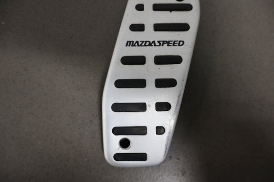 2004 Mazda MX - 5 Miata Pedal Assembly