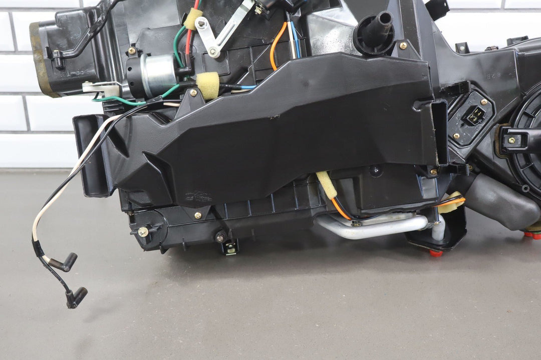 2004 Pontiac GTO 2 - Door Heater Housing OEM