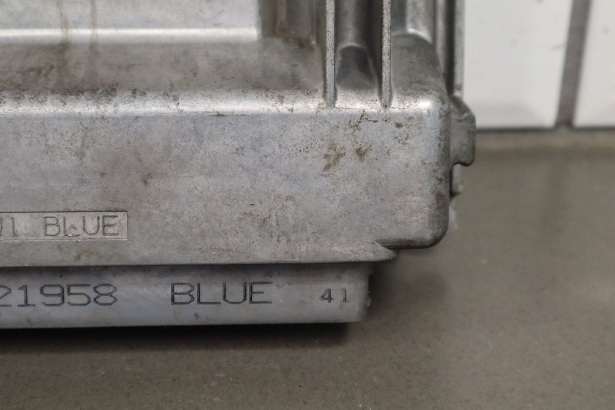 2004 Pontiac GTO 5.7L LS1 Engine Computer 12586243