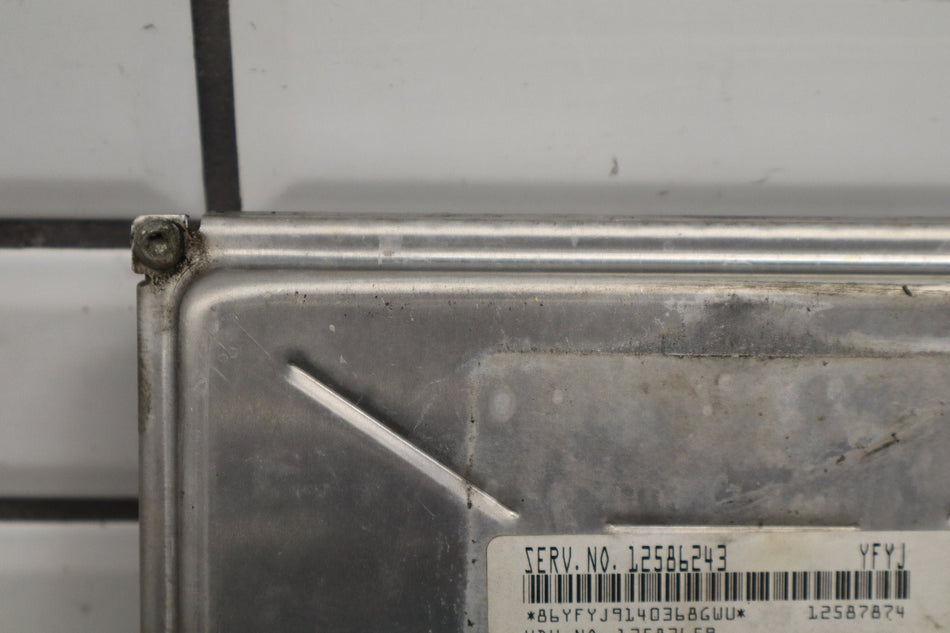 2004 Pontiac GTO 5.7L LS1 Engine Computer 12586243