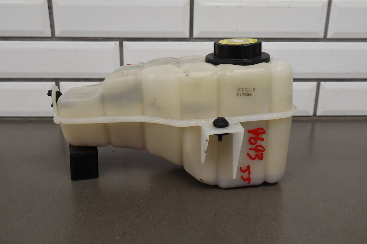 2004 Pontiac GTO - Coolant Bottle 92055632