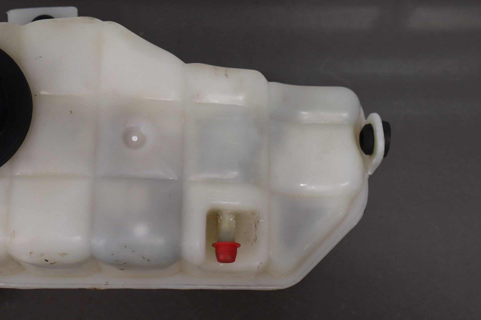 2004 Pontiac GTO - Coolant Bottle 92055632