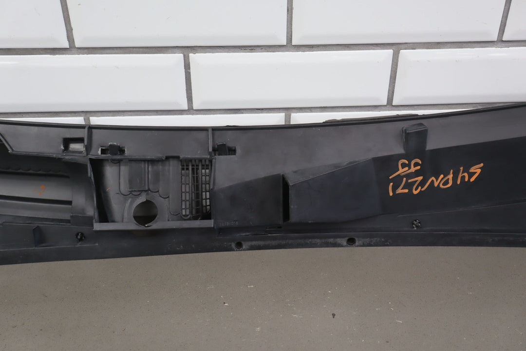 2004 Pontiac GTO Front Cowl Vent Panel W/Weather Strip