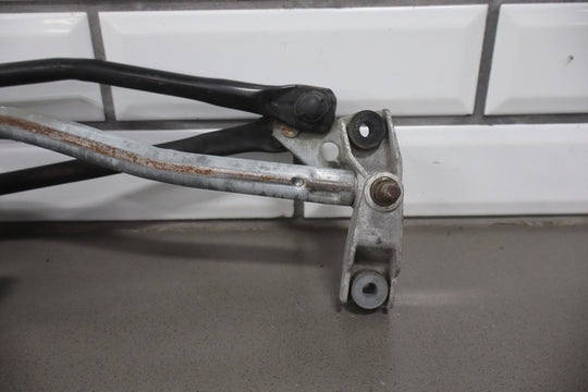 2004 Pontiac GTO Front Wiper Motor & Transmission OEM
