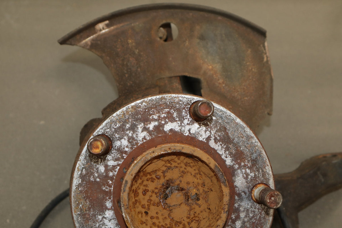 2004 Pontiac GTO Left Front Spindle 92171965