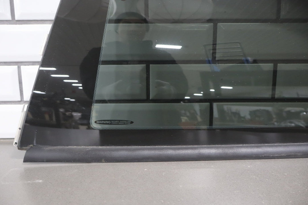 2004 Pontiac GTO Left Quarter Window 92202901