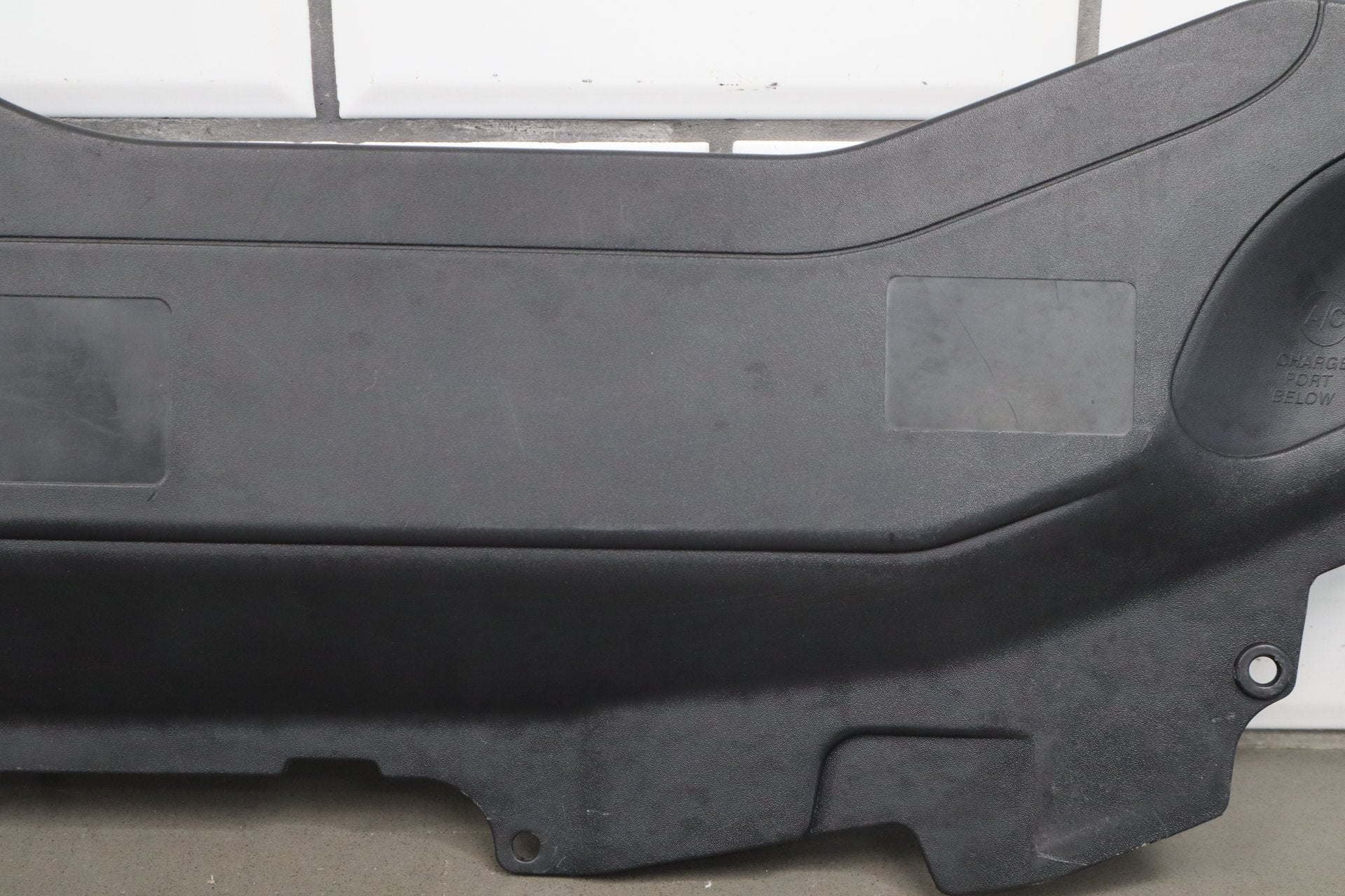 2004 Pontiac GTO Radiator Shroud 92160585 OEM